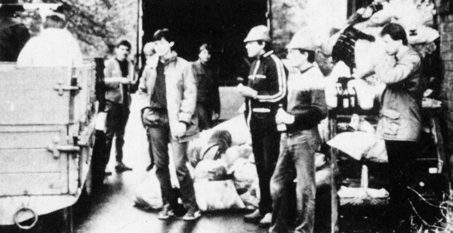 Ein Dankeschön den Helfern und Sammelfahrzeugbesitzern bei den Altkleidersammlungen Ein Dankeschön den Helfern und Sammelfahrzeugbesitzern bei den Altkleidersammlungen